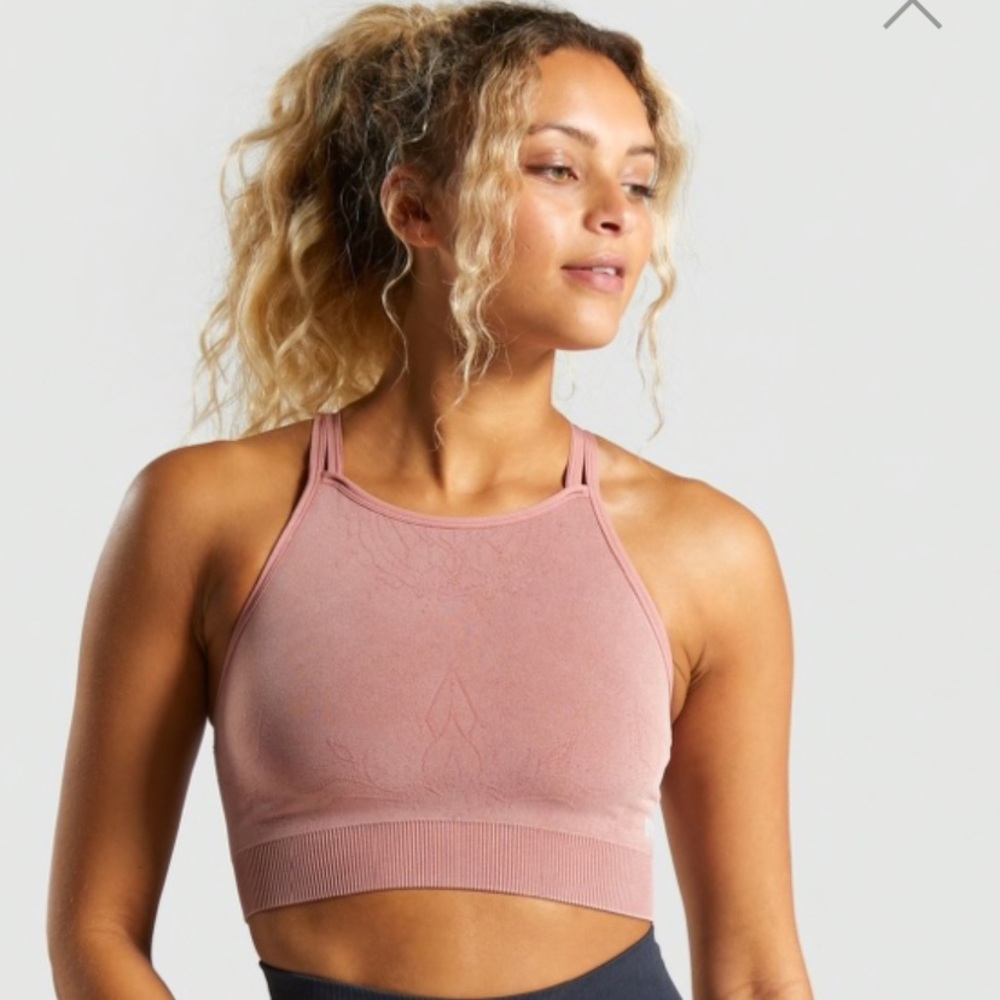 GYMSHARK STUDIO seamless sports bra NWT
